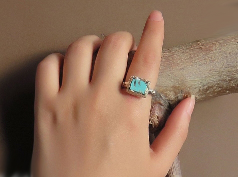 Silver Turquoise Ring, Magnificent Design (with brilliant) 8