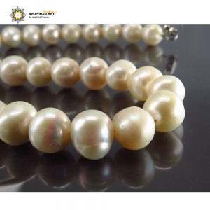Pearls Necklace, Simple Show Design