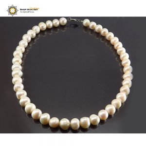 Pearls Necklace, Simple Show Design